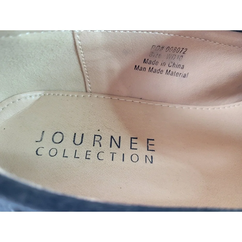 Journee Collection Womens Black Faux Suede Lug Sole Loafers Shoes Size 10